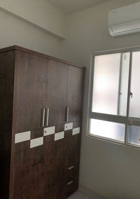 Căn hộ 312 LẠC LONG QUÂN cho thuê 2 phòng lầu 8 giá 8.5 triệu