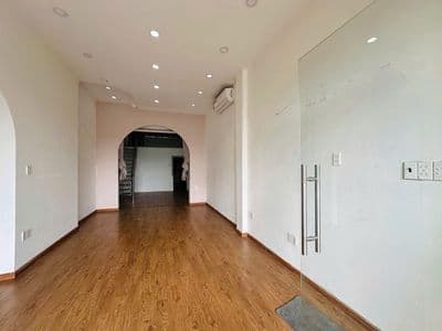 Cho thuê MB Kinh doanh, Gần Phạm Văn Đồng, 14tr/ tháng