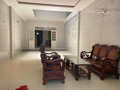 nhà 2 tầng đường văn tân. khi chợ non nước. 90m2. 10 triệu. đẹp