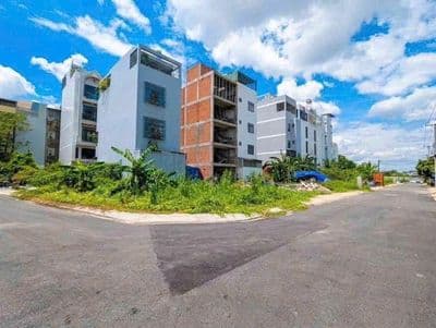 Quận 7 - 5 lô đất liền kề - xây dựng cao 6 tầng .