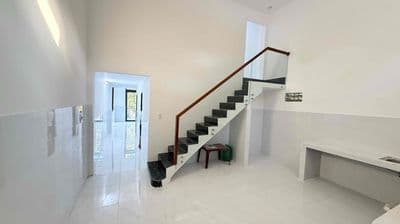 cho thuê nhà lửng đúc kiên cố 150m2 sàn giá 5triệu /1 tháng
