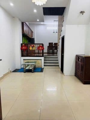 Ngách 30 ngõ 176 Trương định - Diện tích 38m2 x 3.5 tầng, 11 triệu.