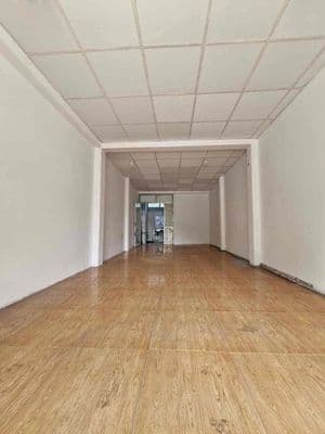 Mt quang trung giá thuê 15tr , trệt lầu