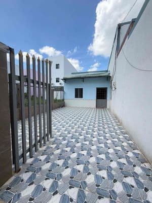 Nhà nguyên căn 5x16m kdc Hồng Loan