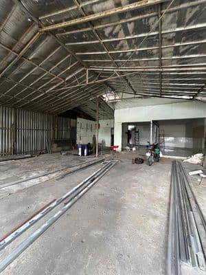 Cho thuê kho xưởng đht 11. 200m . giá 12 triệu