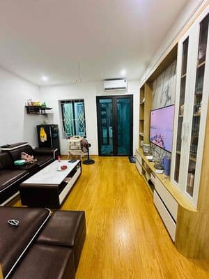 Tt cầu giấy 80m 3 ngủ nhỉnh 3 tỷ
