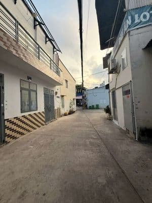 bán nhà 2 tầng đường cách mạng 45.6m ngang 4.2m giá rẽ