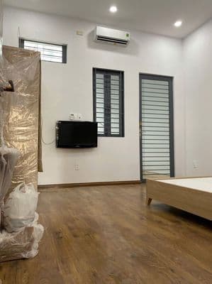 Cho thuê nhà ngay đại học Hutech Bình Thạnh(4.2x15m)3 phòng 14 triệu/t