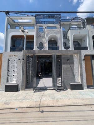 nhà đẹp ngay KCN Cầu tràm