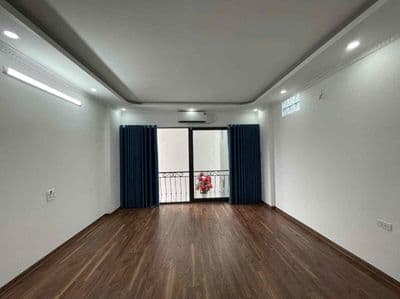 Bán nhà long biên 5 tầng - ngõ nông sát đường ô tô tránh kinh doanh