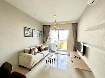Chủ kẹt tiền bán gấp cc The Gold View - Q4 - 65m2 - 2pn2wc - 2,05 tỷ.