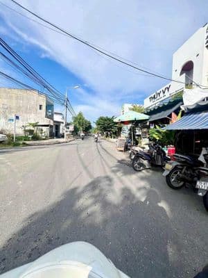 Còn lô sạch đẹp Đường 5m5 giá rẽ