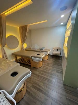 MT 210A Lý Thường Kiệt, Q10, DT 4x20m 1 trệt, 3 lầu, ST Giá 49 triệu