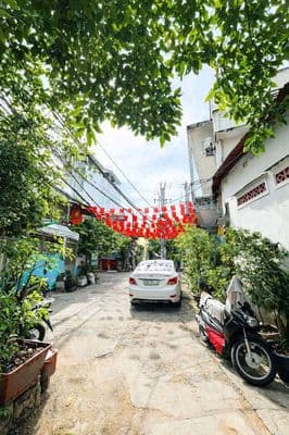 Nhà 2 mặt hẻm xe hơi 48m2 gần phan đăng lưu - sát q1 chỉ hơn 4 tỷ