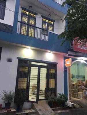 Cho thuê nhà nguyên căn hẻm 48// quang trung phường 10 gò vấp - dt 4