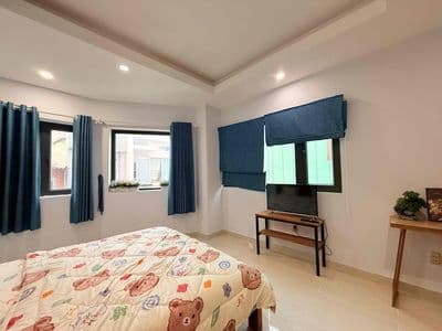 căn hộ đầy tiện nghi cửa sổ trời … ngay trung tâm Sài Gòn