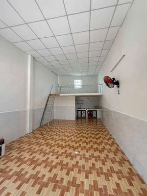 Còn 1 căn trống nguyên căn gần chợ Phú Hữu Q9