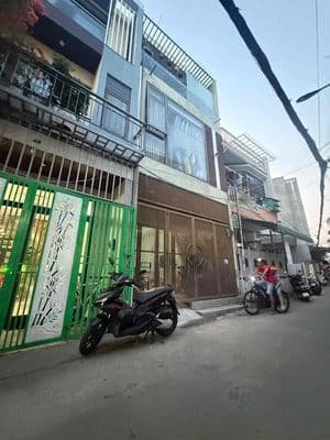 WBán nhà 3 tầng kiệt ô tô Điện Biên Phủ thông Thái Thị Bôi