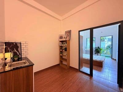 Cho thuê căn 1PN tách bếp - Ban công siêu rộng thoáng Đường 3/2 Q10