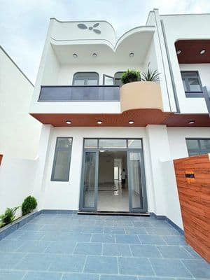 Tài chính 650tr tìm nhà gần đường Đồng Khởi ChangSin,xem căn này nhé