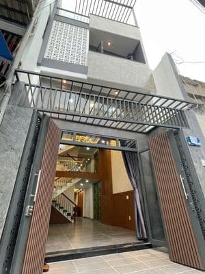 Bán nhà quận tân phú, tân hương–gần chợ,nhà thờ, hẻm rộng,ở kinh danh