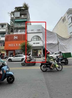 MT số 366 Võ Văn Tần, Q3. Dt: 7x20m, Kc: trệt 2 lầu, Giá: 70tr