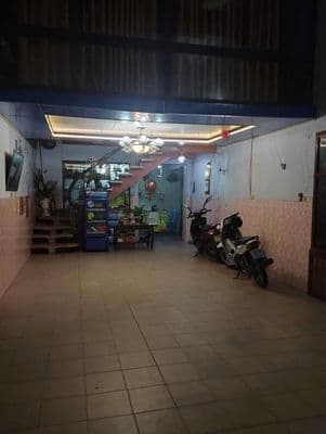 cần cho thuê nhà diện tích lớn mặt đường ô tô tránh