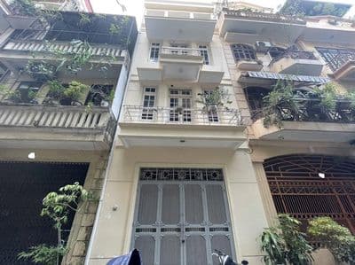 Nhà riêng ngõ phố minh khai, ngõ quỳnh diện tích 55m2x4t giá 15tr