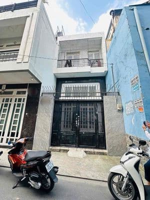Mặt tiền Nguyễn Bá Tòng - chợ Bà Hoa DT 4.4x13m, 3 Tầng Giá 14.5tr