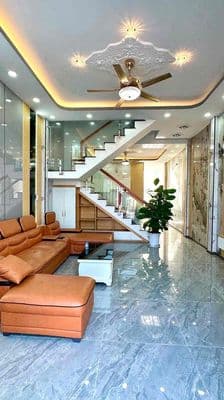 Bán nhà 2 tầng 4 phòng ngủ sổ hồng riêng xã Đức Hòa Đông