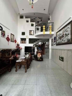 Chợ vải phú thọ hoà• nhà 60m² • 5 tầng • 5pn