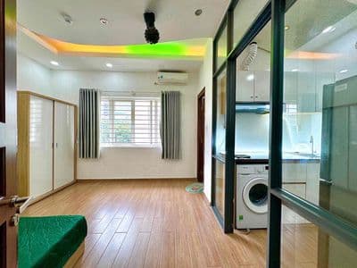 1pn cửa sổ lớn tách bếp - ngay phan xích long, chợ bà chiểu