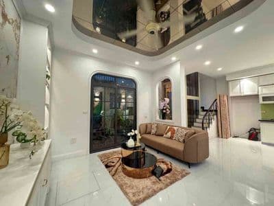 Nhà mới Kính Kong, Thang máy, Trung tâm Tây Hồ - 15.x tỷ