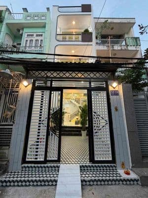 Nhà ngon , đẹp dọn vào ở liền, bớt lộc cho khách thiện chí