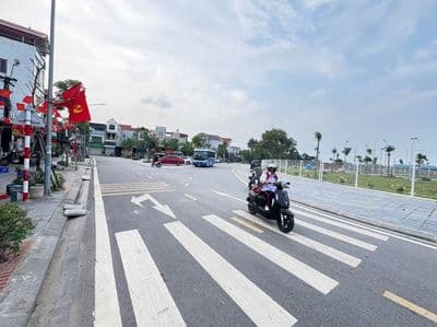 Bán đất Đông Anh 5.x tỷ, gần sân bay Nội Bài