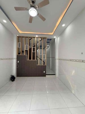 Nhà ngon kênh Tân Hoá, xứng đáng đồng tiền