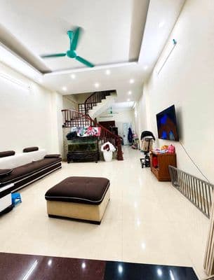 Nhà 5 tầng Trương Định, 41m2, 8.5 tỷ