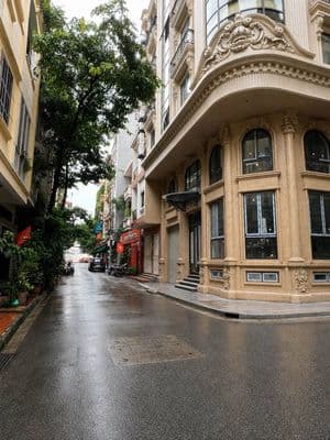 Nhà phố Quan Nhân-Hoàng Ngân, 54m2, vỉa hè, ô tô tránh - hơn 22 tỷ