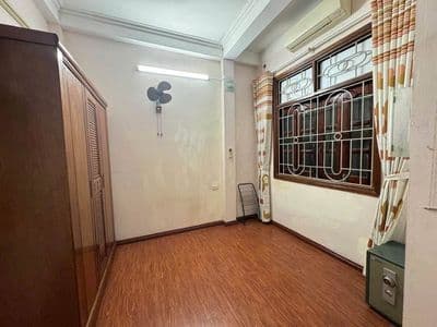 Cho thuê nhà nguyên căn ngõ 13 Lĩnh Nam, Hoàng Mai, 140m², 3PN