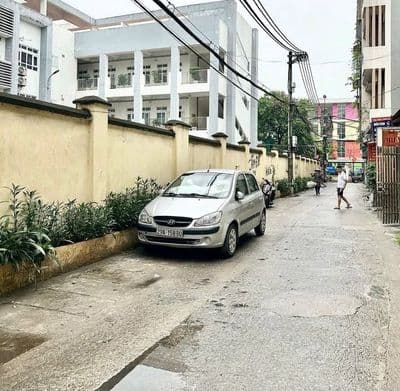 Bán nhà 36m2 gần ĐH Công Nghiệp, ô tô đỗ cửa