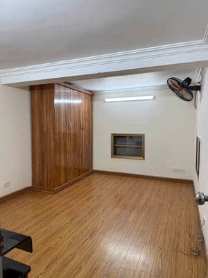 Cho thuê nhà nguyên căn ngõ 29 Chùa Hưng Kí, HBT, 35m2 x 4 tầng, full