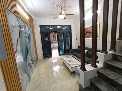 Cho thuê nhà Nguyễn Chính, 30m², 5 tầng, gần ô tô