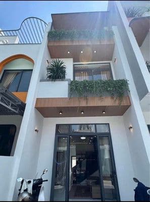 Bán nhà 1 trệt 2 lầu Phú Mỹ, Bình Dương
