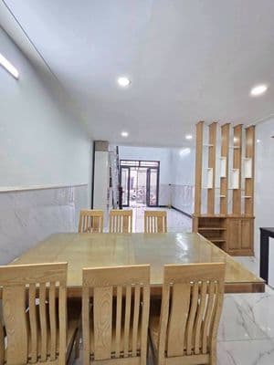 Nhà sổ chung gác lửng giá rẻ - Dĩ An