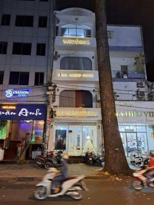 Nguyên căn MT 83 Trần Quang Khải, Q1. Dt: 5x22m, Kc: trệt 3 lầu