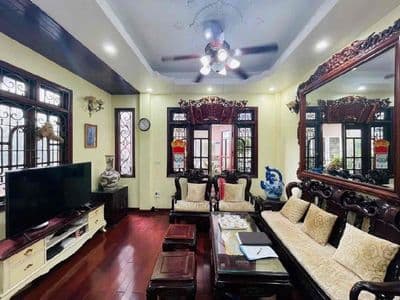 Phân lô trần quốc hoàn, cầu giấy hơn 20tỷ lô góc,kinh doanh,3 mặt tiền