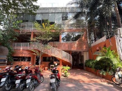 Biệt thự sân vườn huỳnh văn bánh phú nhuận gần nguyễn văn trỗi
