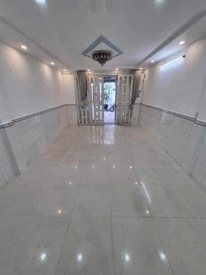 Hẻm Xe Hơi Tân Kỳ Tân Quý – Nhà 2 Tầng, Vào Ở Ngay – 9 Triệu/Tháng