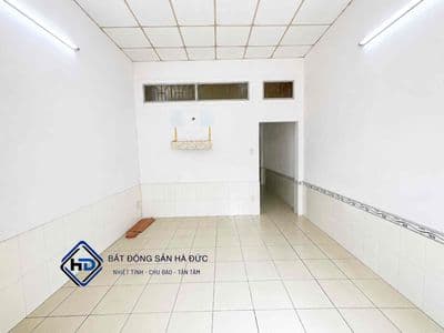 Nhà đúc lửng 4x18 hẻm lớn cách Trần Thị Cờ 50m