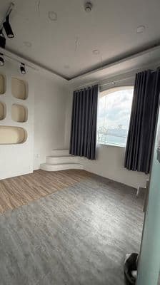 Cho thuê nhà mt đường âu cơ - p hoà thạnh : 7 m x 18 m đúc 3,5 tấm